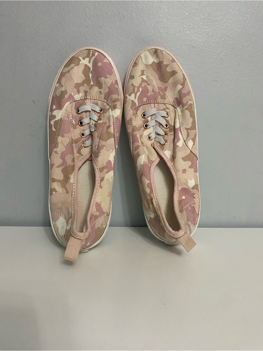 Old Navy Pink and Cream Camouflage Lace-Up Sneakers